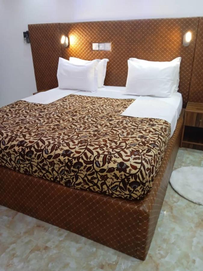 Cheers Guesthouse Botianaw Exterior foto